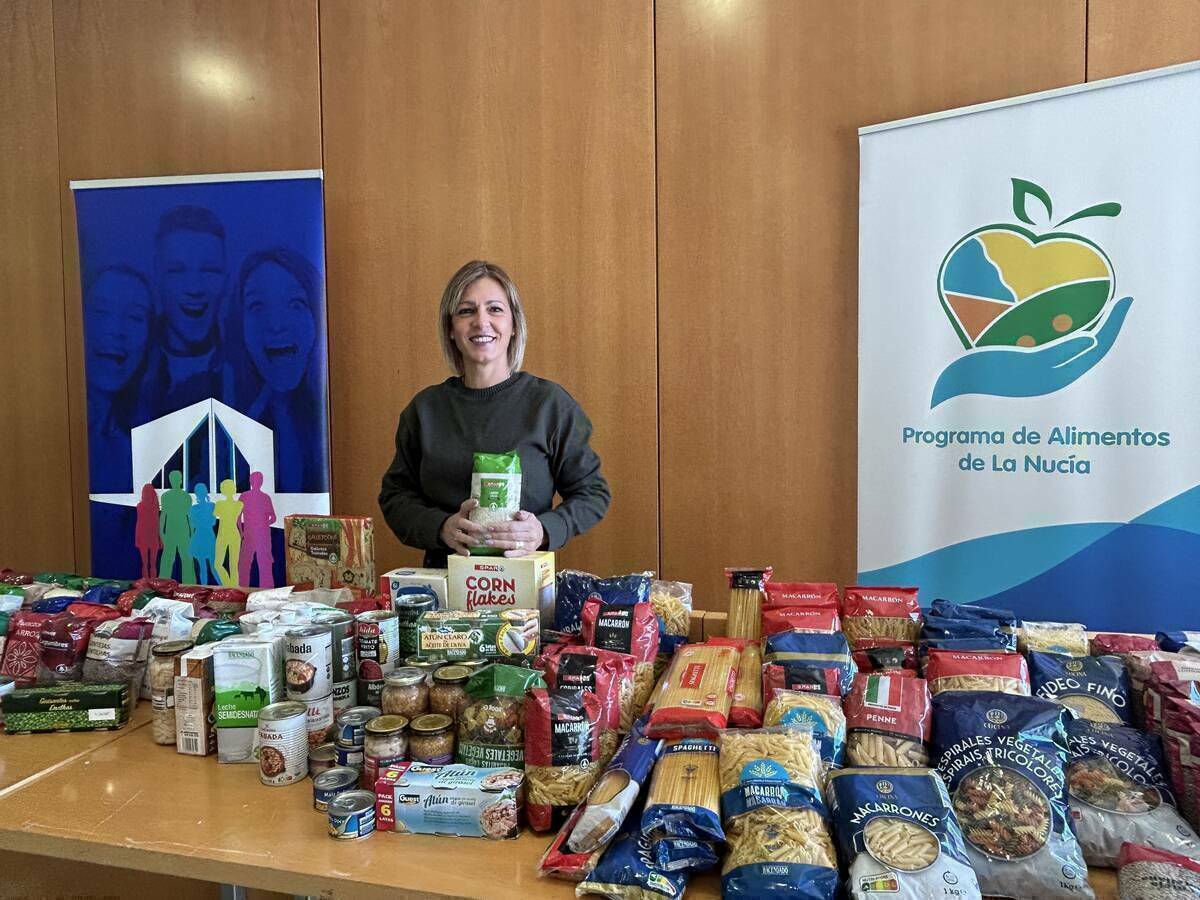 La Gala de la Magia “recaudó” 300 kg para el Banco de Alimentos La Nucía