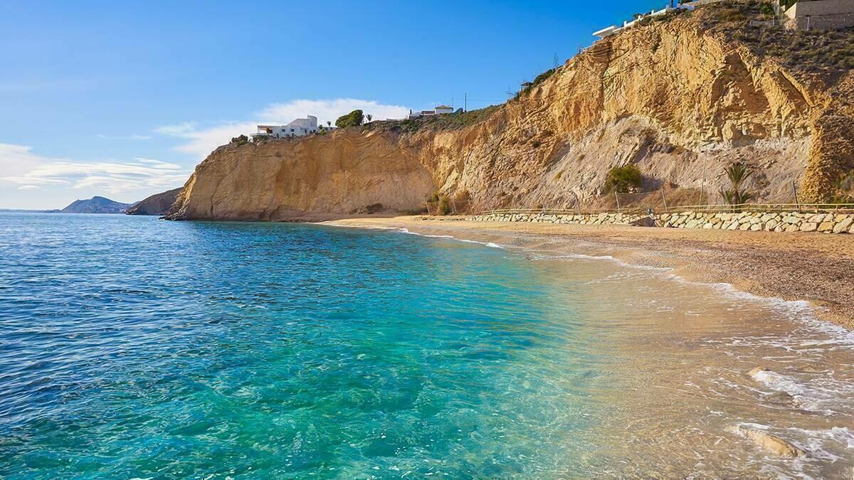 Las reparaciones en la Playa del Bou Nou retratan la gestión del alcalde en Villajoyosa