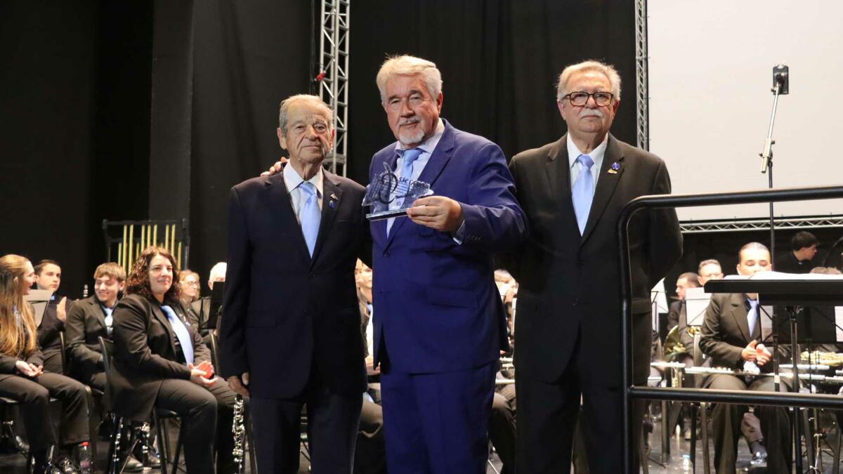 La Nova celebra su 14&ordm; aniversario con un lleno absoluto en el Centro Cultural