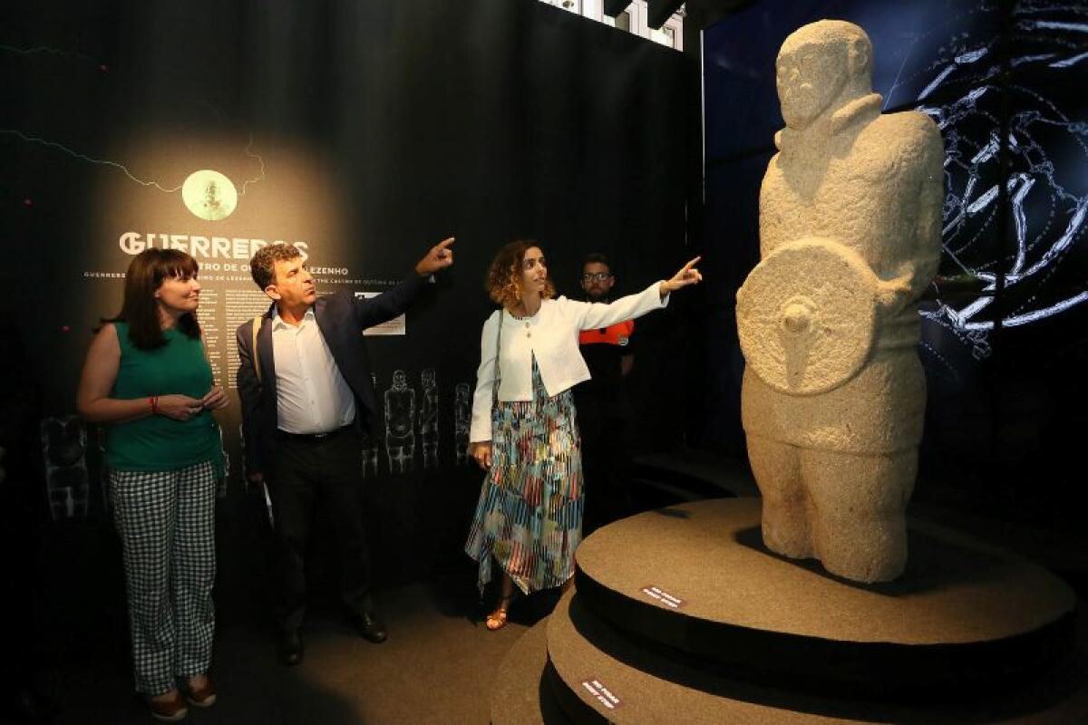 El MARQ reúne por primera vez tres de las piezas más importantes de la arqueología portuguesa en la exposición “El Guerrero Atlántico”