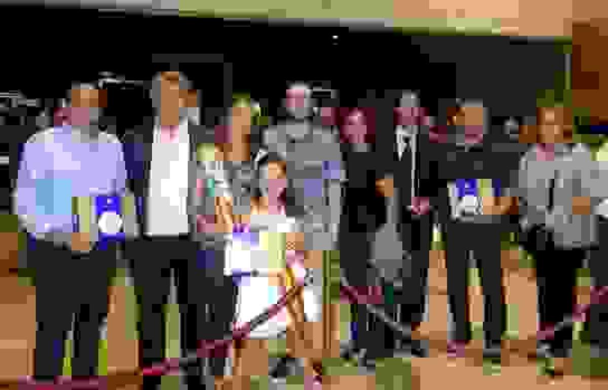 Benidorm &middot; Convenio entre la Comissi&oacute; de Festes, pe&ntilde;as con chocolates Marcos Tonda