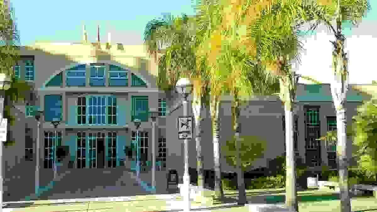 El departamento de Servicios Sociales de la Vila atendi&oacute; 6.700 llamadas durante el estado de alarma, desescalada y nueva normalidad