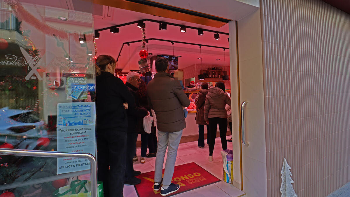 Benidorm aprueba el pago de la segunda remesa de bonos consumo, que asciende a cerca de 420.000 euros