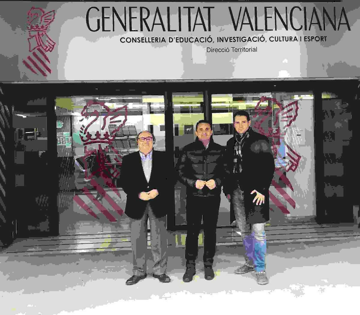 Nuevo paso para el tercer Colegio y segundo Instituto de La Nuc&iacute;a con la reuni&oacute;n con la Directora Territorial