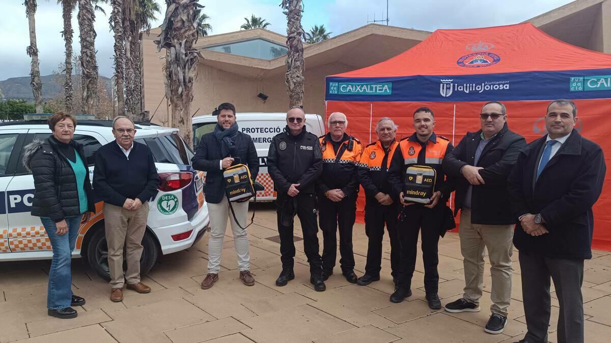 Protecci&oacute;n Civil de Villajoyosa incorpora dos desfibriladores externos autom&aacute;ticos en dos de sus veh&iacute;culos