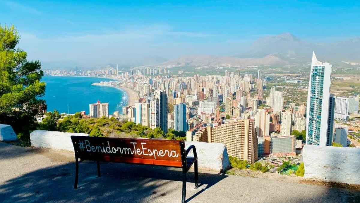 Visit Benidorm incorpora a su patronato al ex presidente de Hosbec Toni Mayor y al catedrático Josep Ivars