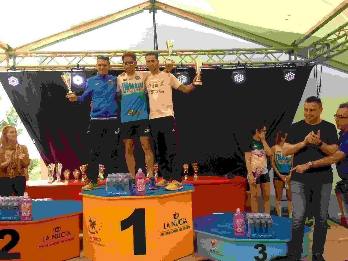  Juan&aacute;n Fern&aacute;ndez gana la XVI Carrera Pedestre de Sant Vicent