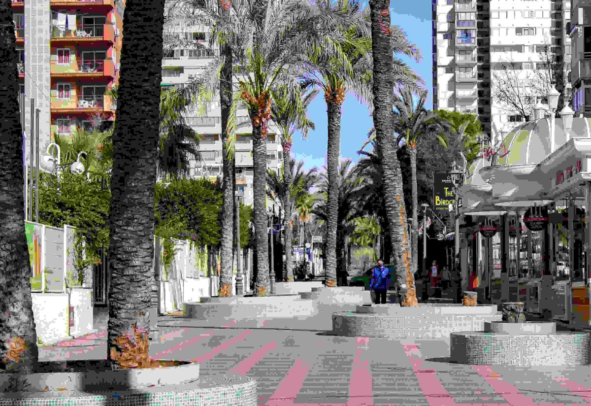 Benidorm licita la renovación de la calle Mallorca, que incluye las infraestructuras hídricas y la escena urbana