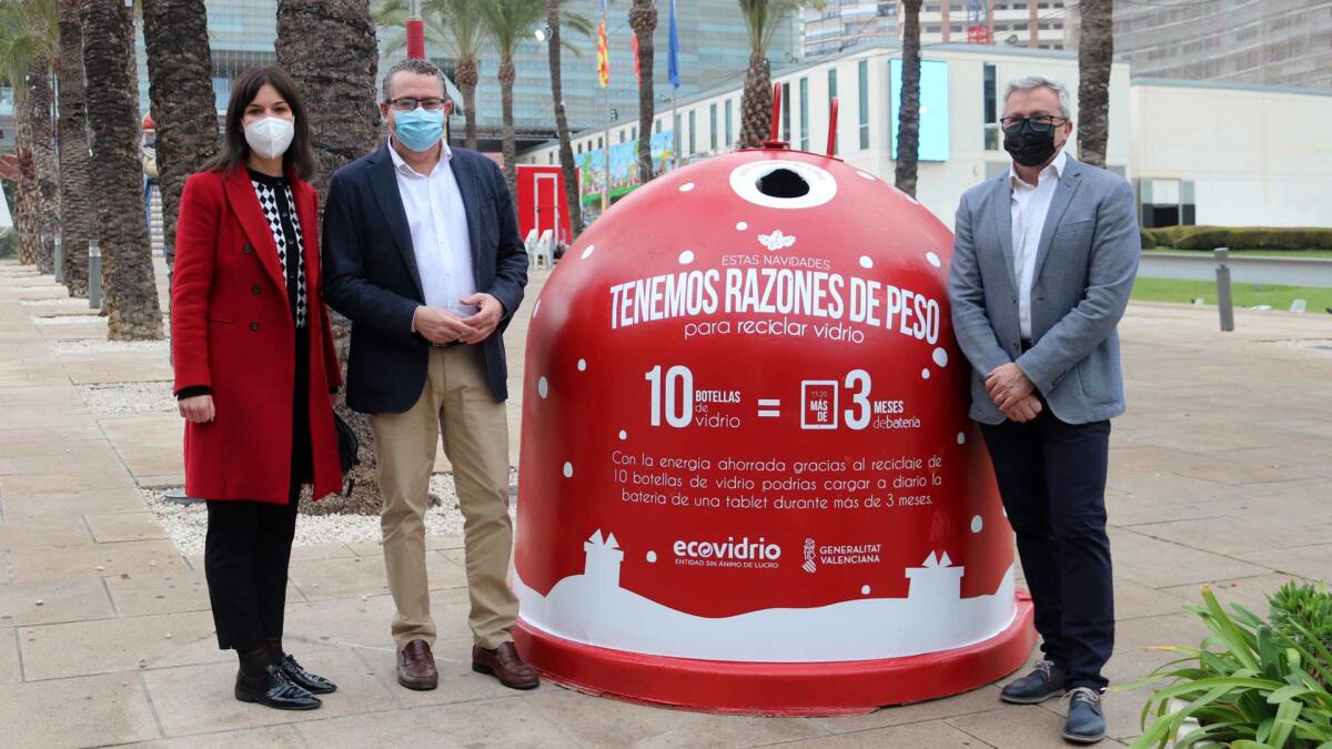 Benidorm se suma a la campaña de Ecovidrio para la Navidad: reciclaje y sostenibilidad