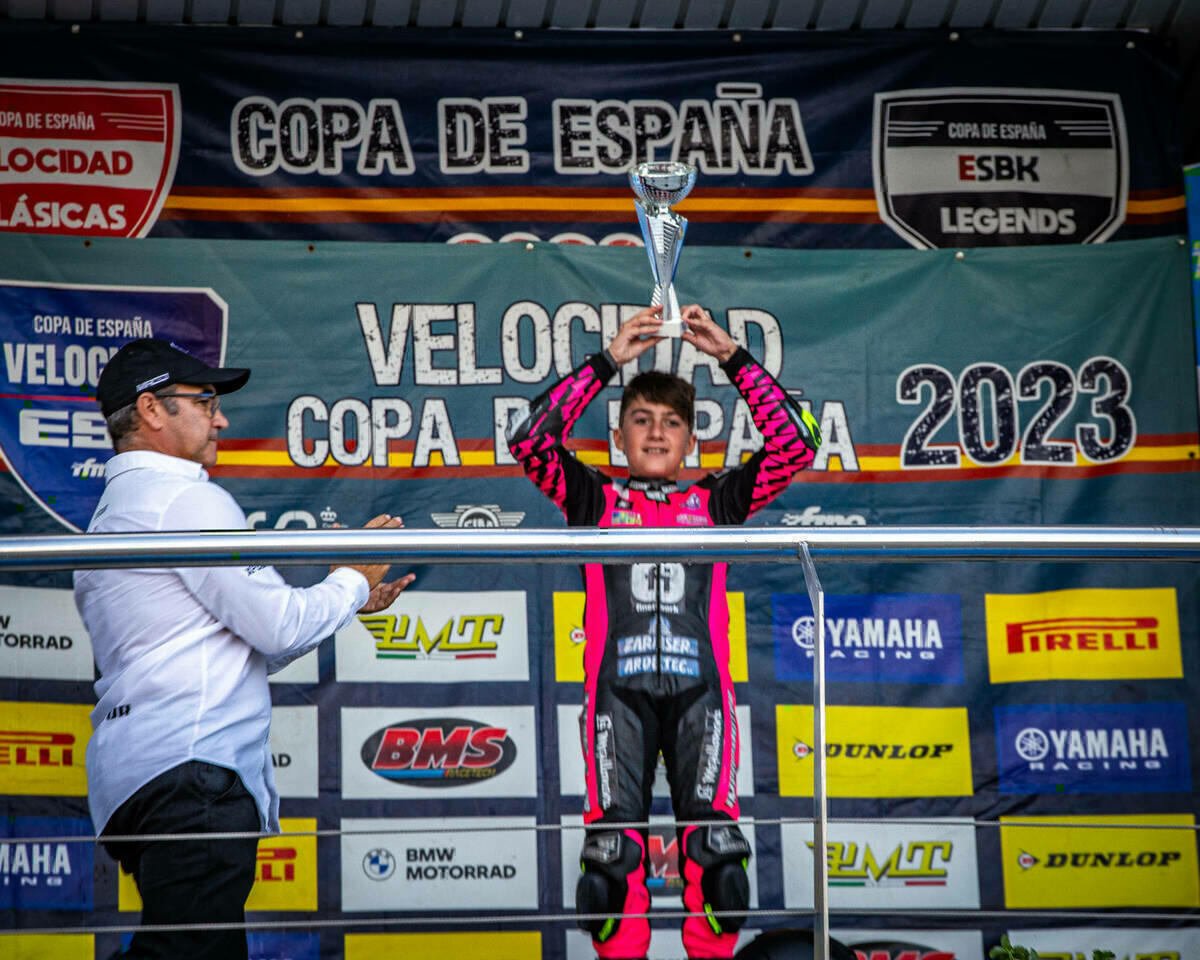 Enzo Zaragoza mantiene el liderato con otras dos victorias en Jerez