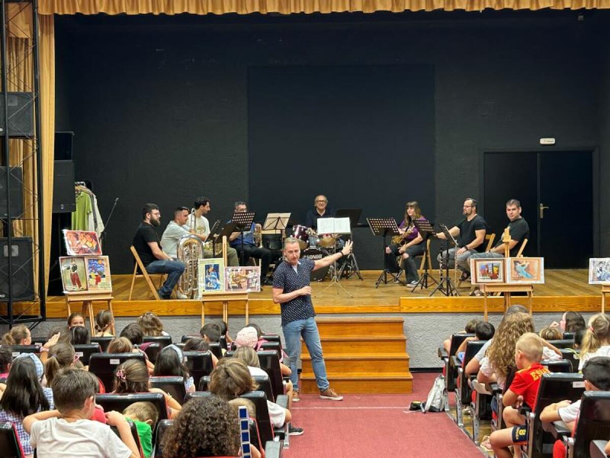 300 alumnos participaron en “Un dia al Museu” de la Unió Musical La Nucía