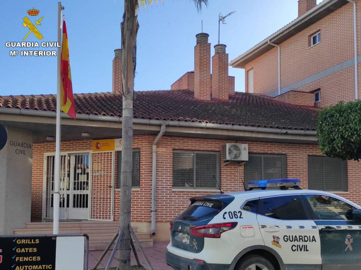 La Guardia Civil investiga a un hombre por pinchar las ruedas de al menos 28 vehículos