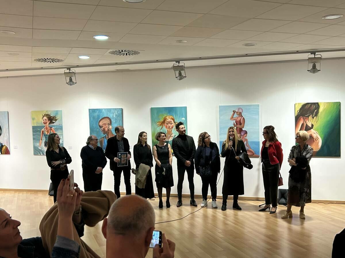8 artistas nucieras protagonizan la exposición “Creadoras” 