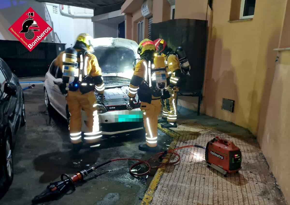 INCENDIO VEHÍCULO EN BENIDORM