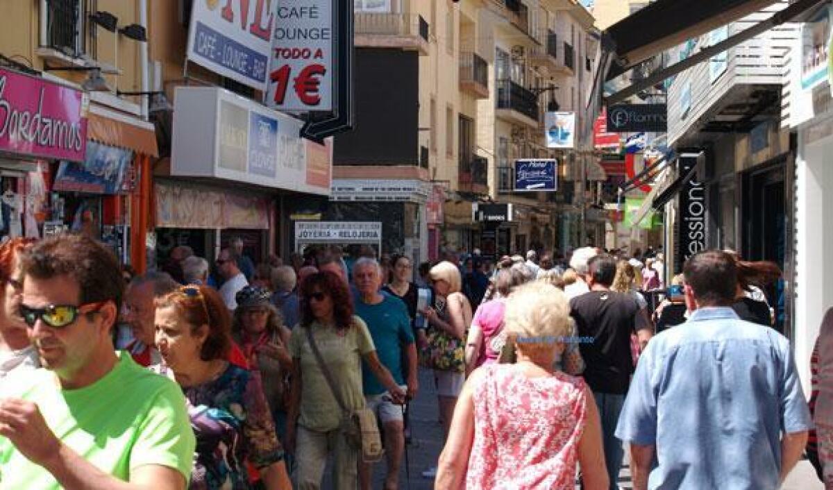 El fin de semana más ‘british’ ha dejado facturaciones propias de julio a la hostelería de Benidorm