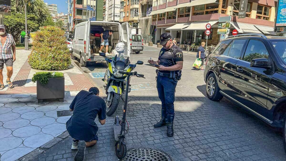 La Policía Local realiza una campaña de controles a los vehículos de movilidad personal que se salda con 265 inspecciones en los dos últimos meses