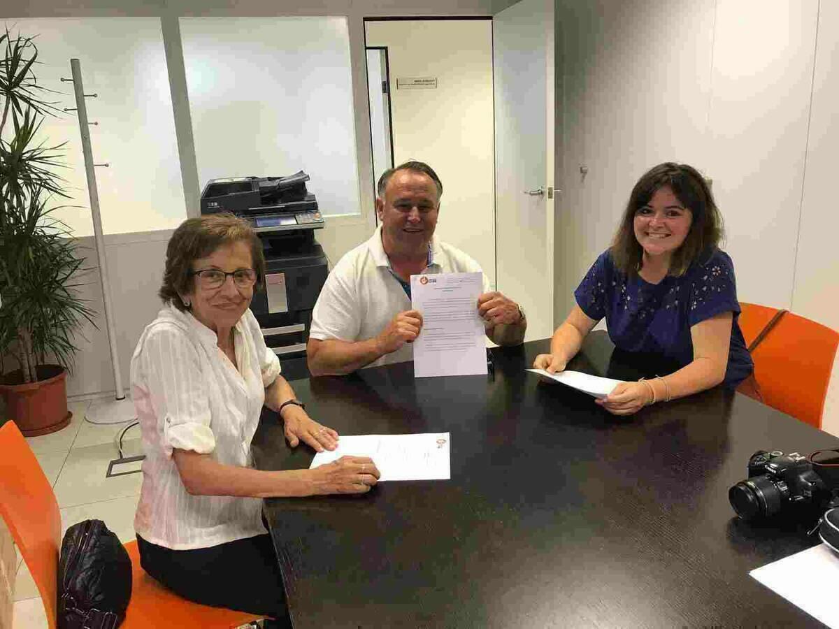 El Proyecto L&aacute;zaro  recoge m&aacute;s de 30.000 kilos de ropa en la Vila Joiosa en el primer semestre de 2018