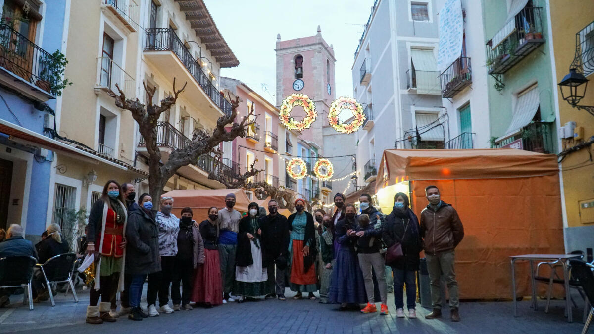 El espíritu navideño inunda el Casco Histórico de la Vila con la inauguración del Mercat de Nadal de la Vila Vella