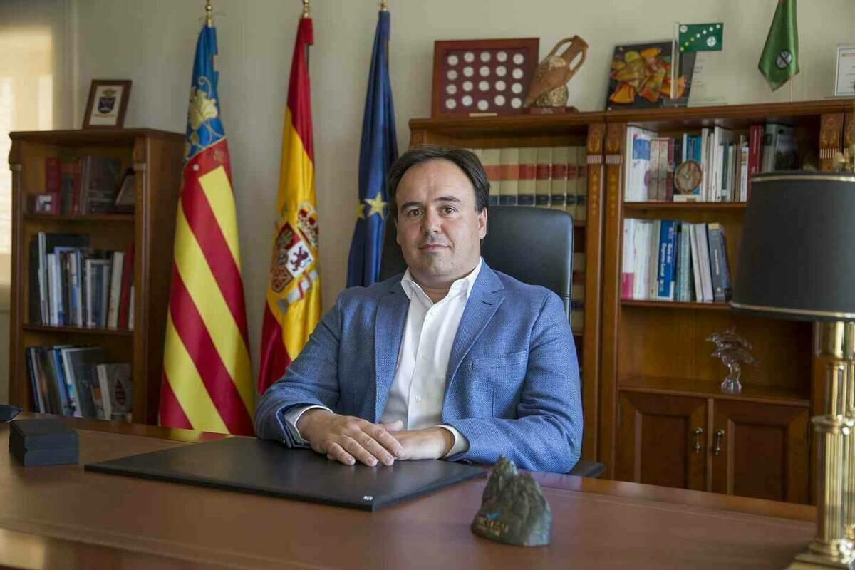 El Alcalde de Finestrat califica de extrema gravedad la decisi&oacute;n del Ministerio de Hacienda de quedarse con los ahorros de los Ayuntamientos. 