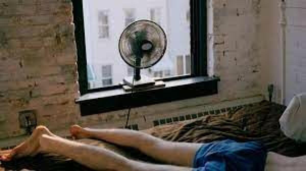 Media España con insomnio: ¿por qué no cesan las noches tropicales?