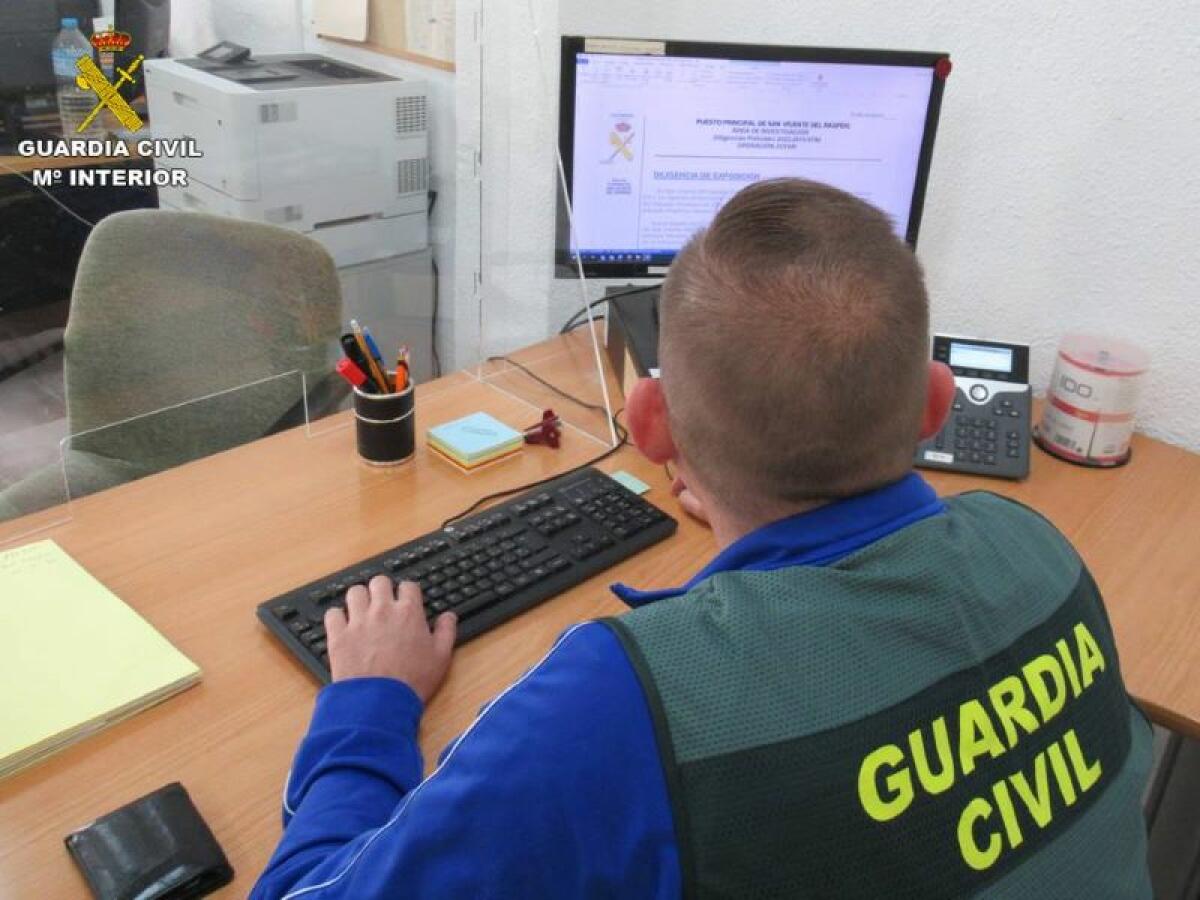 La Guardia Civil detiene a una trabajadora de una residencia de mayores por robar joyas a tres ancianas