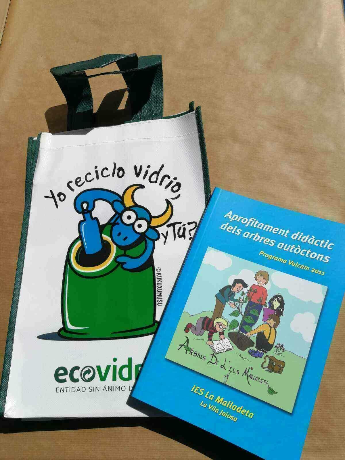 M&aacute;s de 250 ni&ntilde;os de los colegios de la Vila participan en una jornada sobre reciclaje y medio ambiente