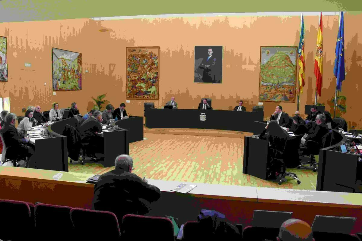 Benidorm &middot; El pleno aprueba inicialmente la modificaci&oacute;n del Pol&iacute;gono Industrial, que viabiliza los nuevos accesos