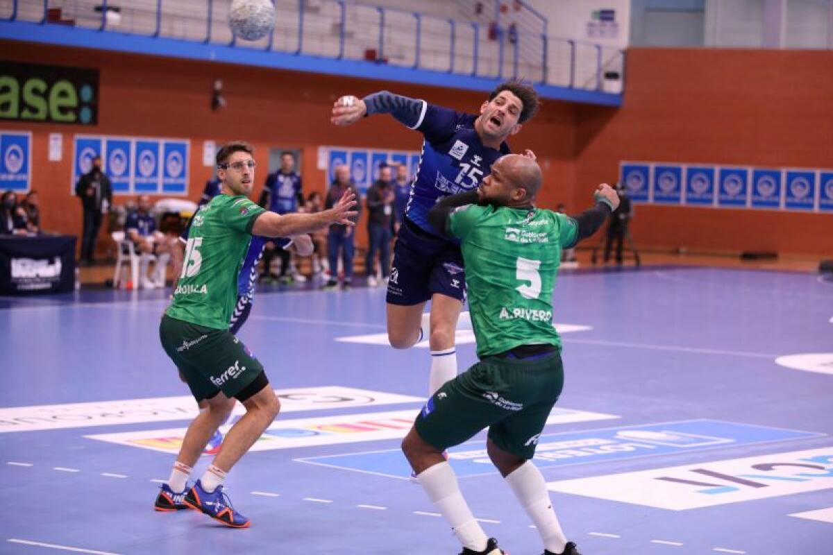 Primera de las tres finales que le quedan al Balonmano Benidorm