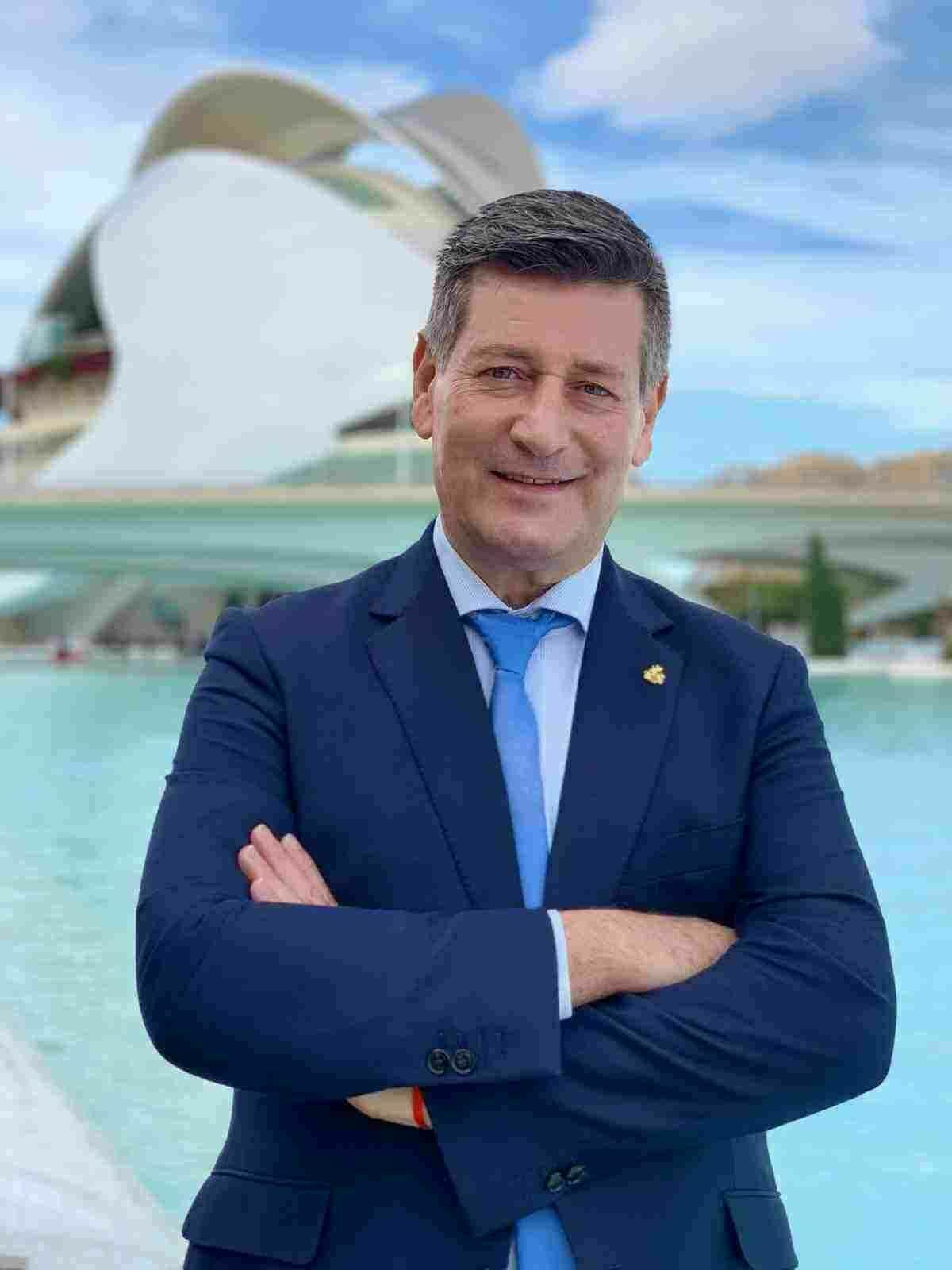 Opini&oacute;n &middot; En respuesta a la corrupci&oacute;n y los dislates independentistas