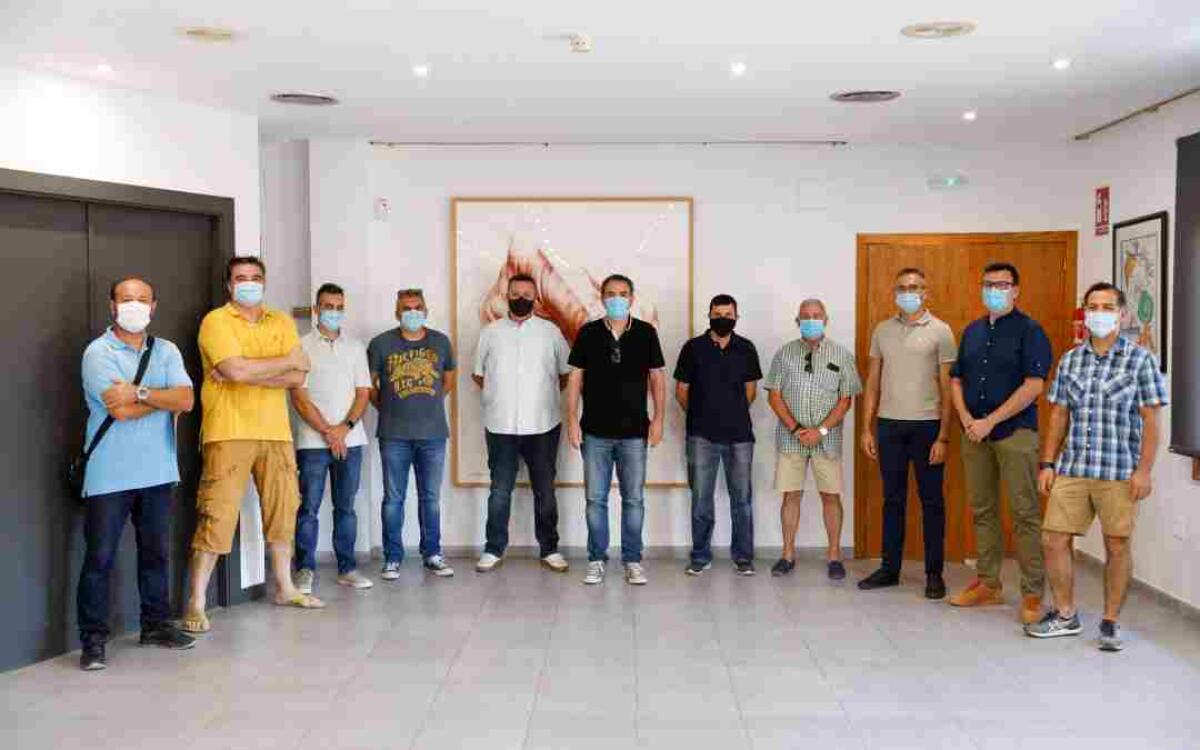 El Ayuntamiento de l&rsquo;Alf&agrave;s renueva el convenio de colaboraci&oacute;n con una decena de clubs deportivos.