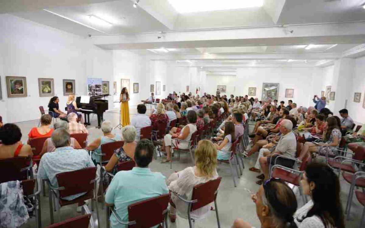 El ciclo &lsquo;Concerts a la lluna de l&rsquo;Albir&rsquo; llega a su ecuador dando protagonismo a la flauta