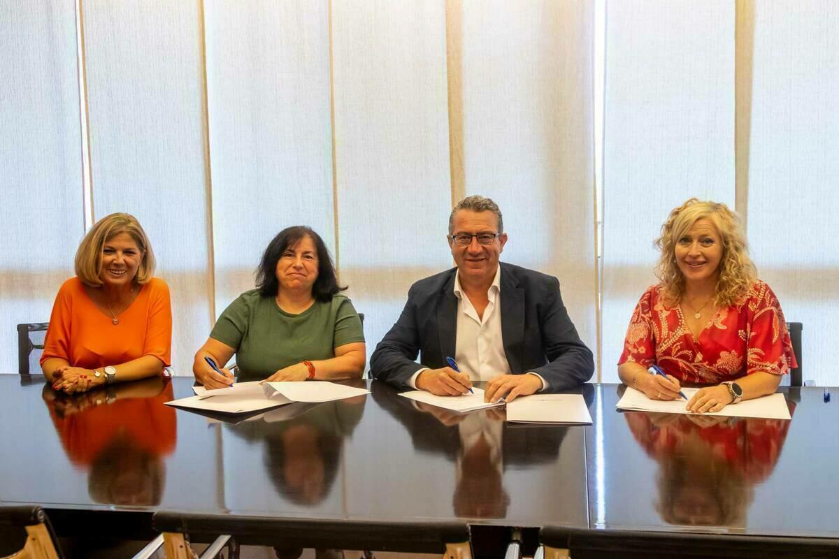 Benidorm aporta 8.000 euros para colaborar con la organización de las fiestas de Beniardà