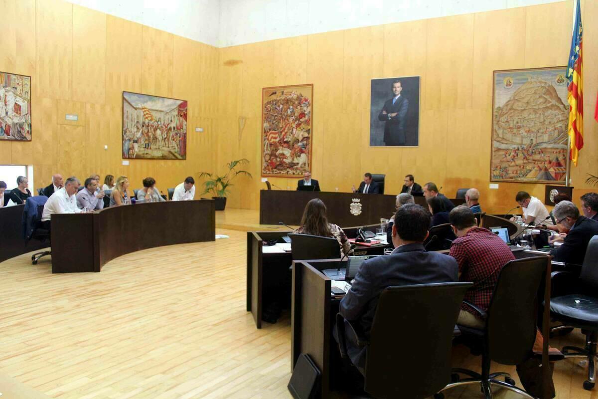 Benidorm &middot; El pleno aprueba el proyecto para consolidar el yacimiento del Tossal de La Cala