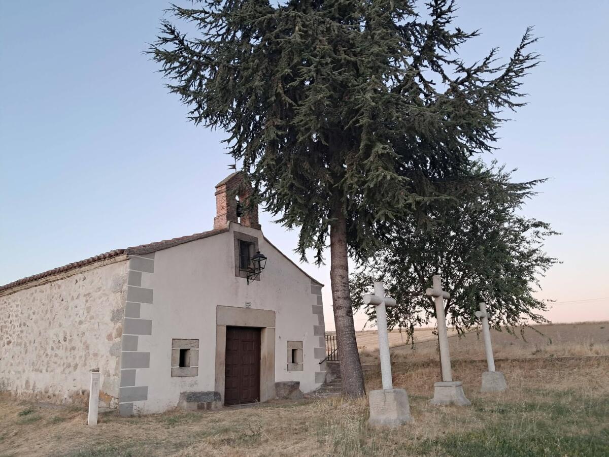 14&deg; D&iacute;a del Camino del Sureste.  Benidorm - Santiago de Compostela.  &Aacute;vila -&Aacute;revalo 52 kil&oacute;metros 