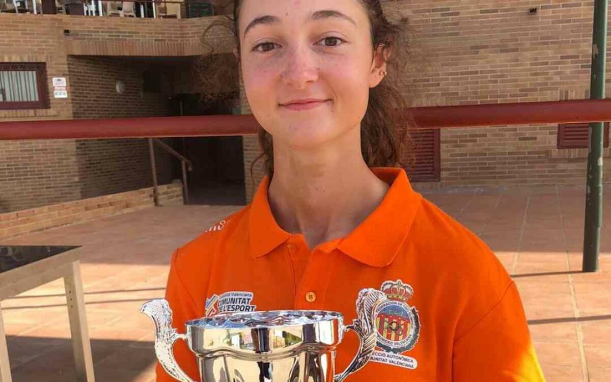 Nuevo triunfo para la tiradora alfasina Paula Morcillo Sempere.