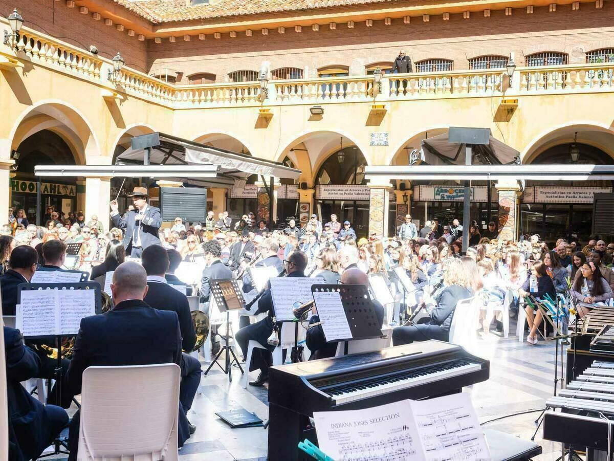 Concierto homenaje a la Mare de Déu del Sofratge de la Unión Musical de Benidorm