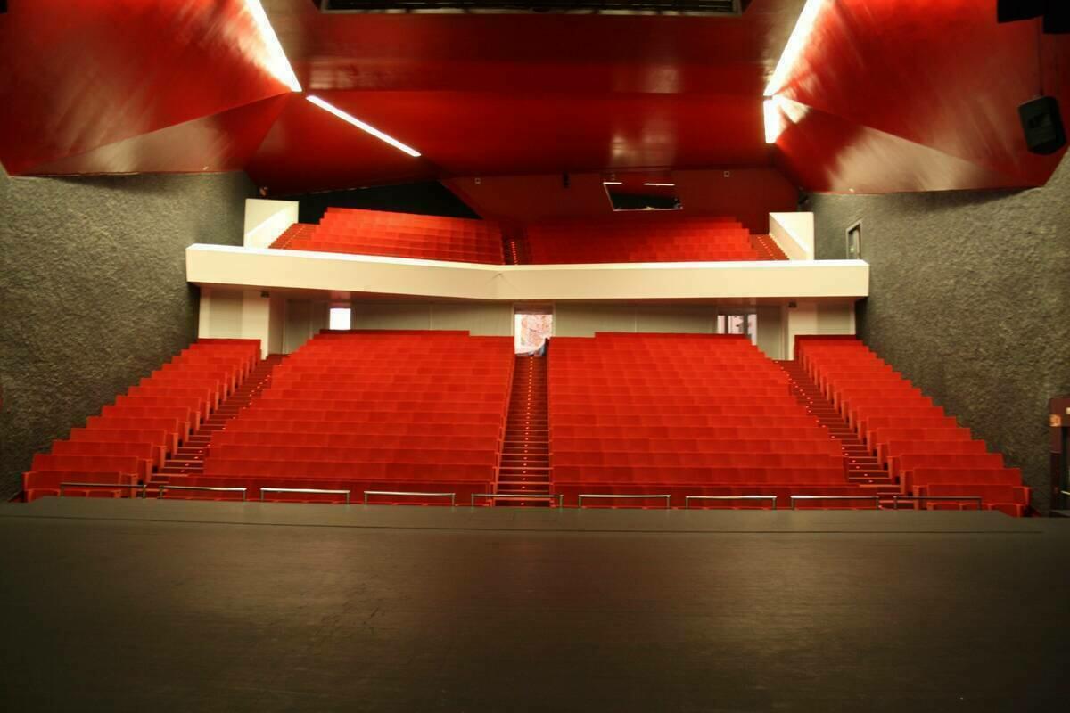 Se inicia la renovación de los sistemas de climatización del Teatre Auditori y del auditorio del centro social Llar del Pensionista
