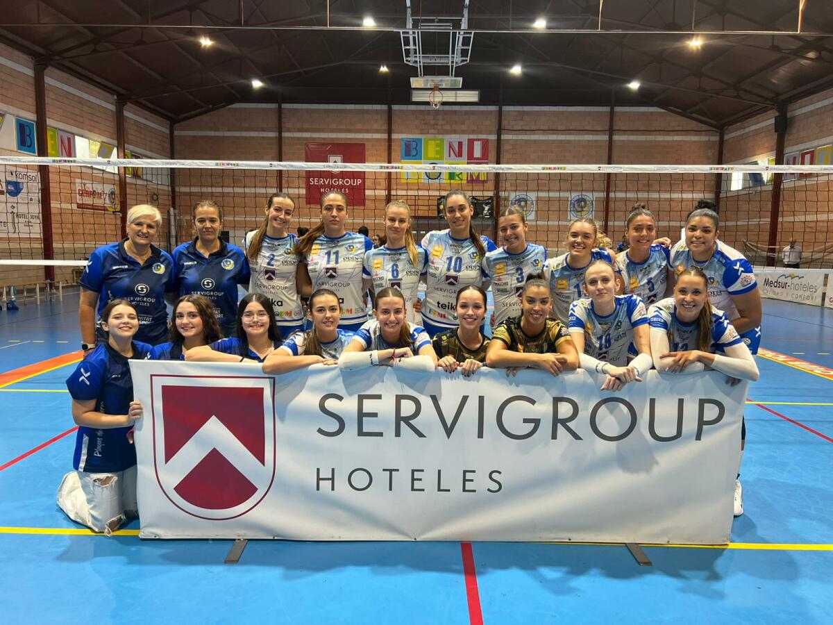 El Servigroup Benidorm se estrena con victoria en el Raúl Mesa tras imponerse con autoridad al Mairena Vóley Club (3-0)
