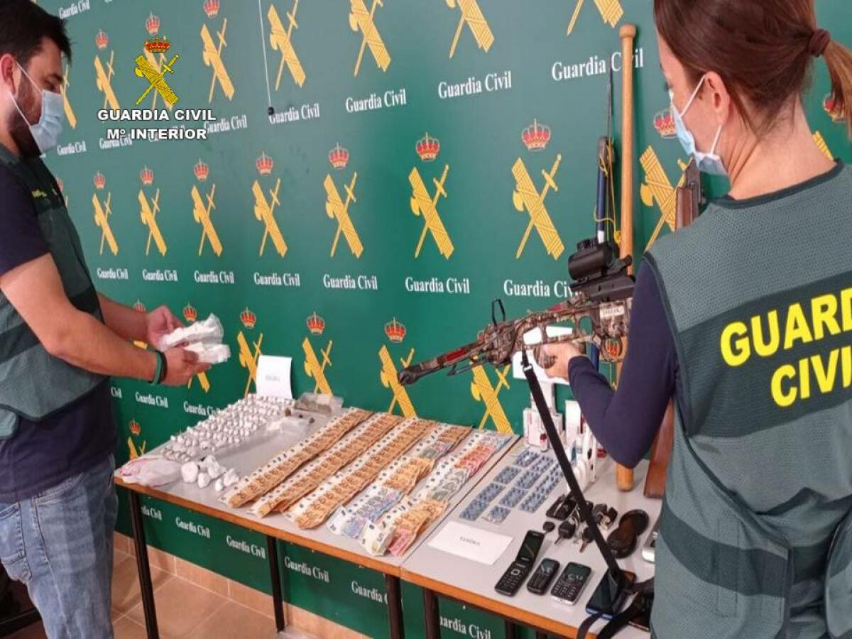 La Guardia Civil desmantela una organización criminal que tenía a trabajadores “en plantilla” para distribuir la droga