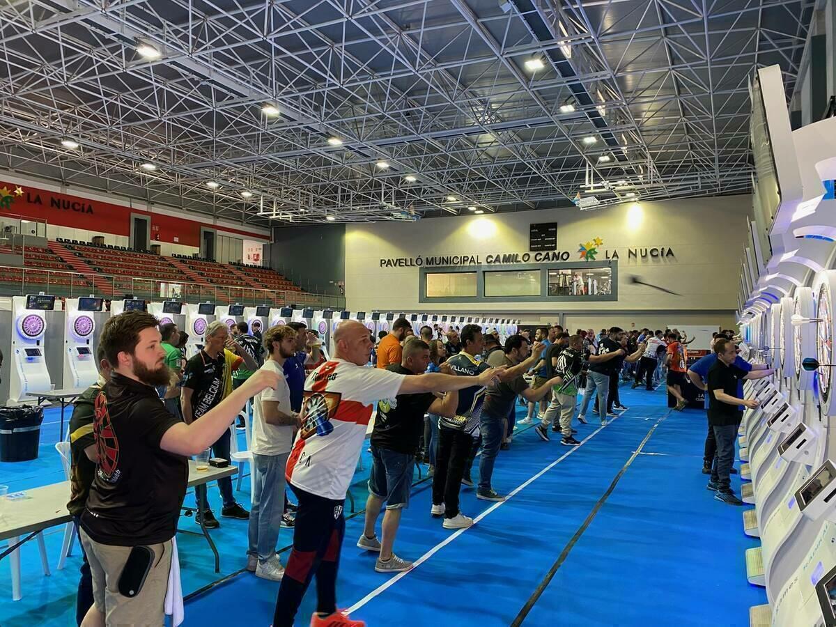 4.000 jugadores de 7 países en el Torneo Internacional de Dardos en La Nucía