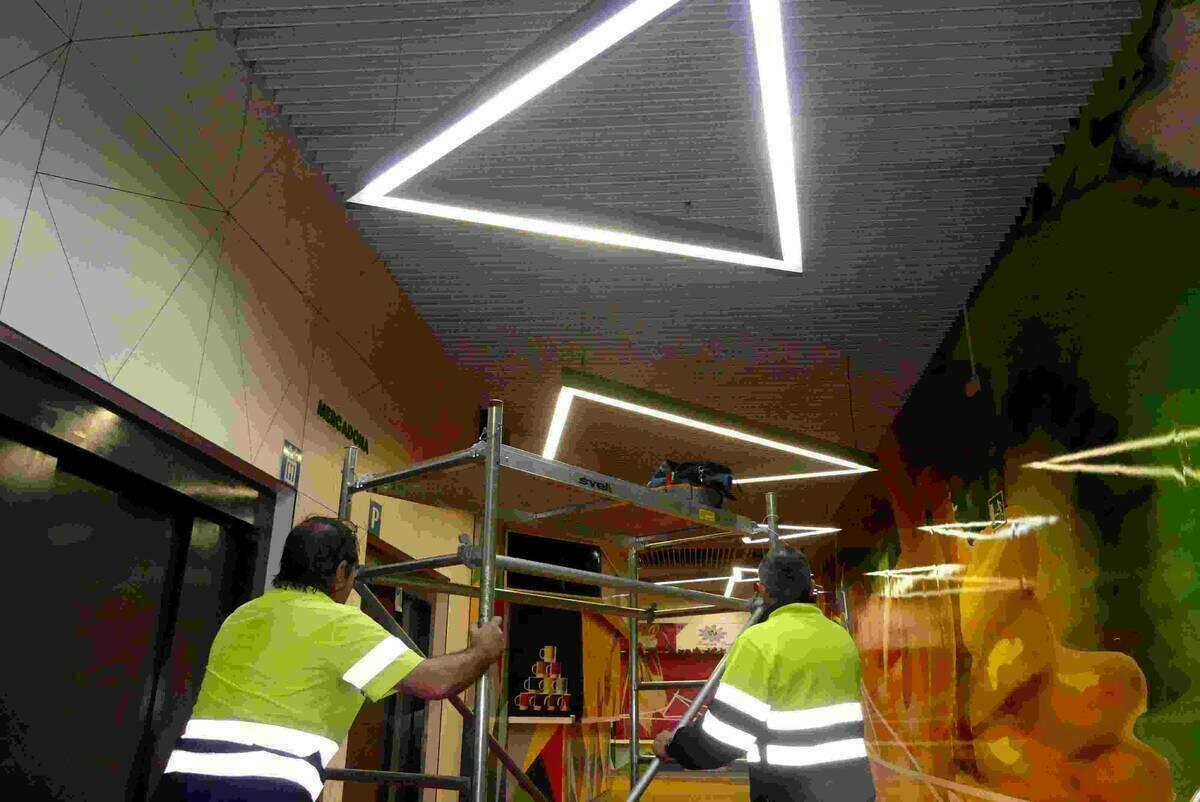 Mejoras la iluminaci&oacute;n del mercado municipal de Benidorm