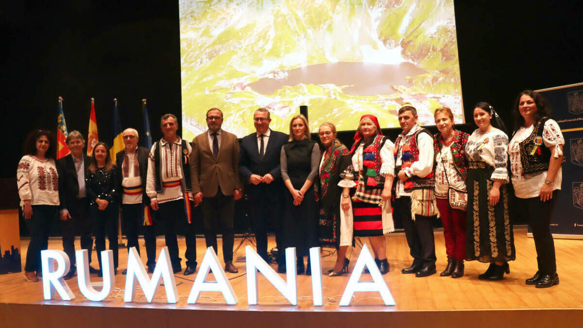 Benidorm alberga la conmemoraci&oacute;n del D&iacute;a Nacional de la Cultura de Ruman&iacute;a