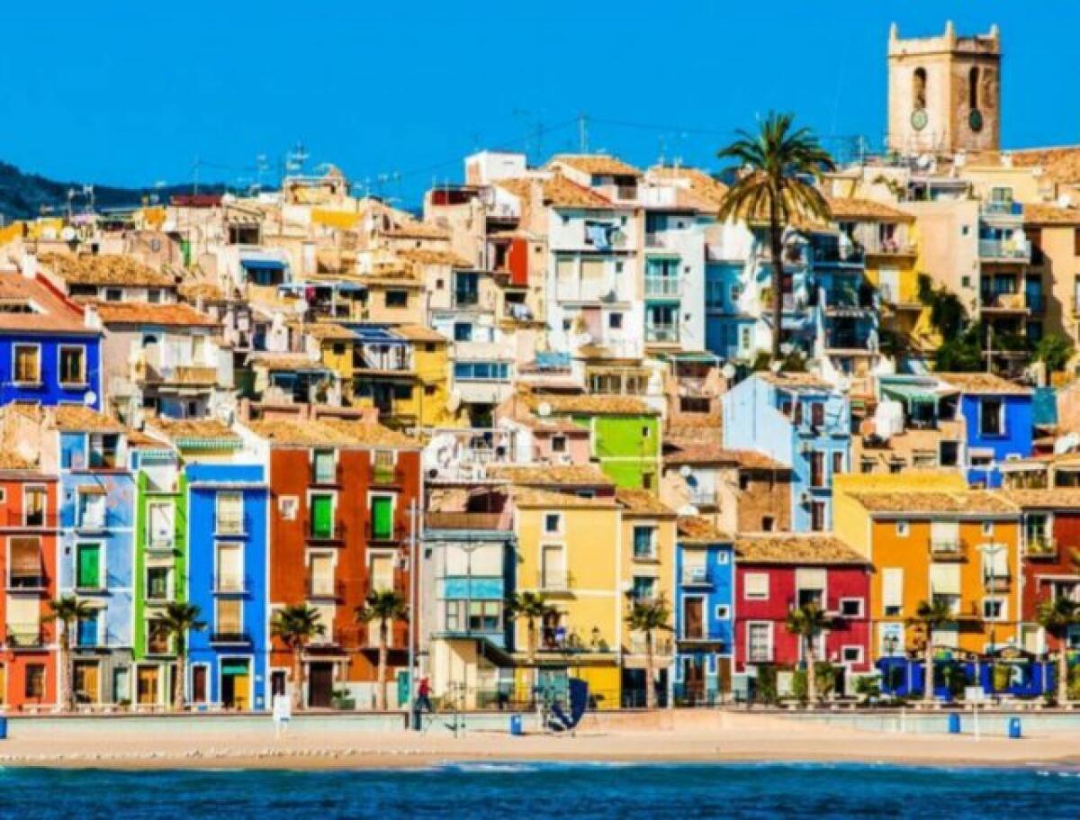 El servicio de autobús a Benidorm se ampliará a las 6 horas de la mañana el próximo lunes 30 de octubre