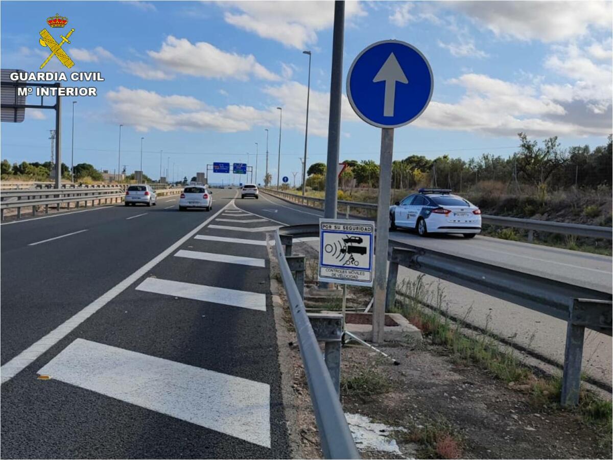 La Guardia Civil investiga a un conductor que circulaba a 191 kilómetros por hora