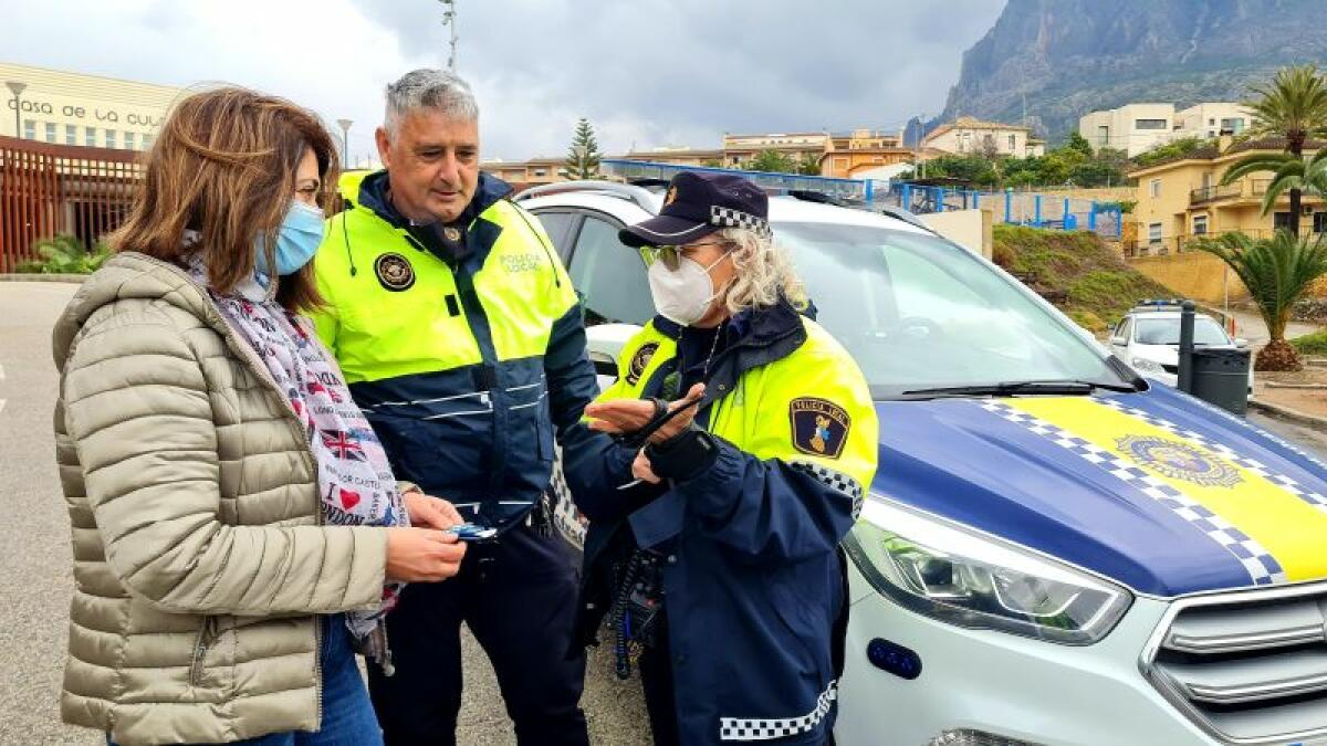 LA POLICÍA LOCAL DE FINESTRAT REFUERZA SU EQUIPAMIENTO CON GUANTES DETECTORES DE METALES 