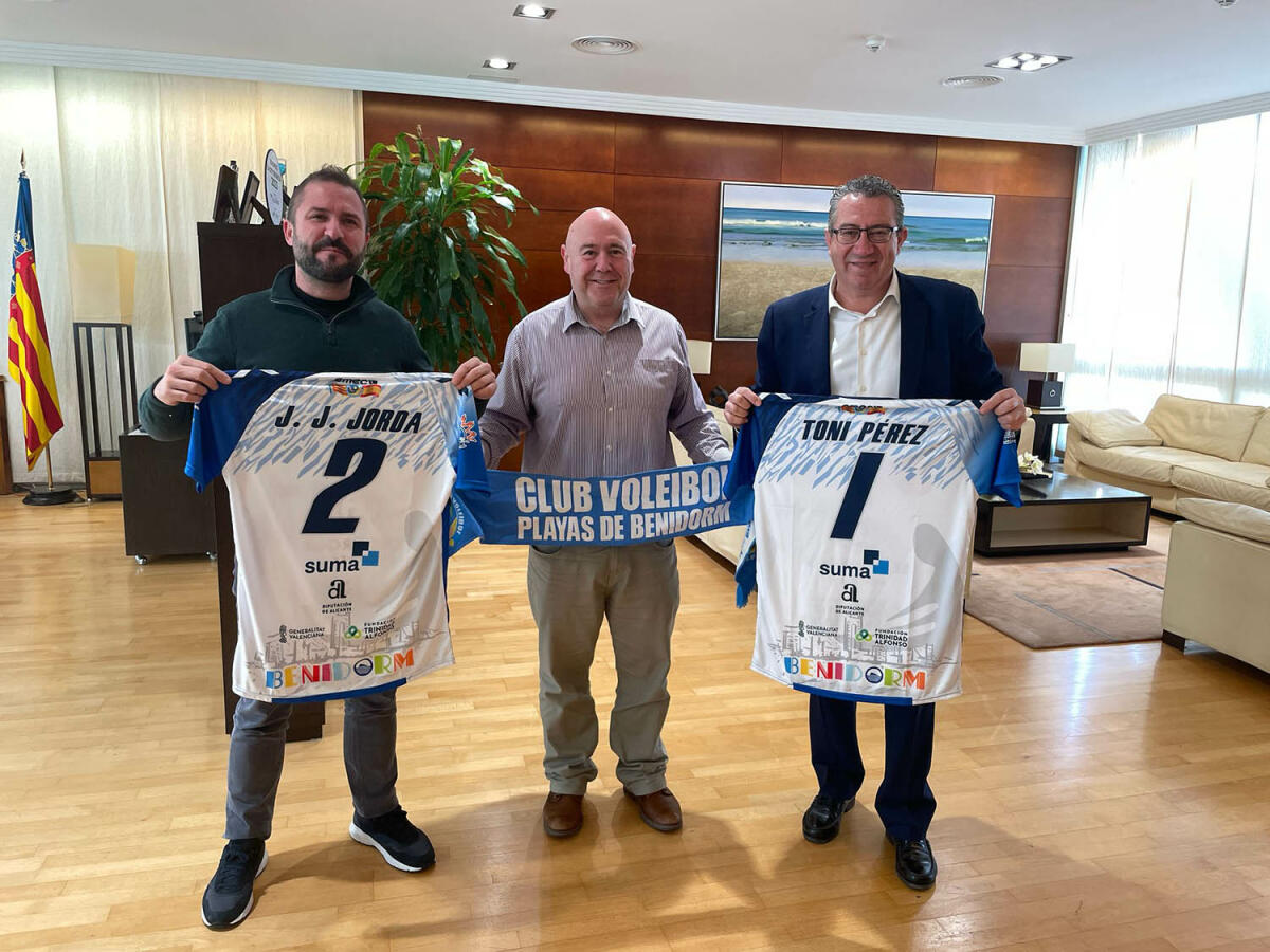 El Ayuntamiento colaborará con el Club Voleibol Playas de Benidorm en su objetivo de acoger la fase de ascenso a la Superliga