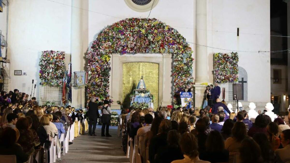 Benidorm vuelve a mostrar su devoción a la Mare de Déu del Sofratge en la conmemoración del 283 aniversario del Hallazgo de la patrona 