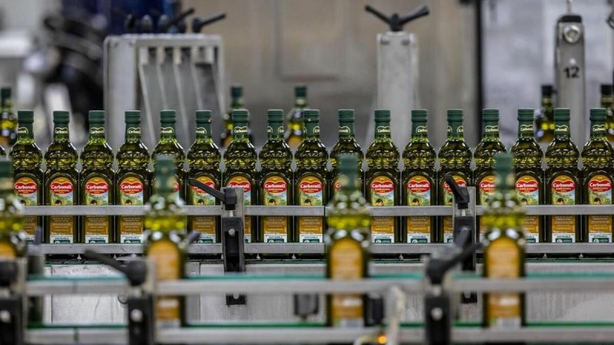 Deoleo, dueña de Carbonell y Hojiblanca, afirma que el aceite de oliva comenzará a bajar de precio en junio de 2024