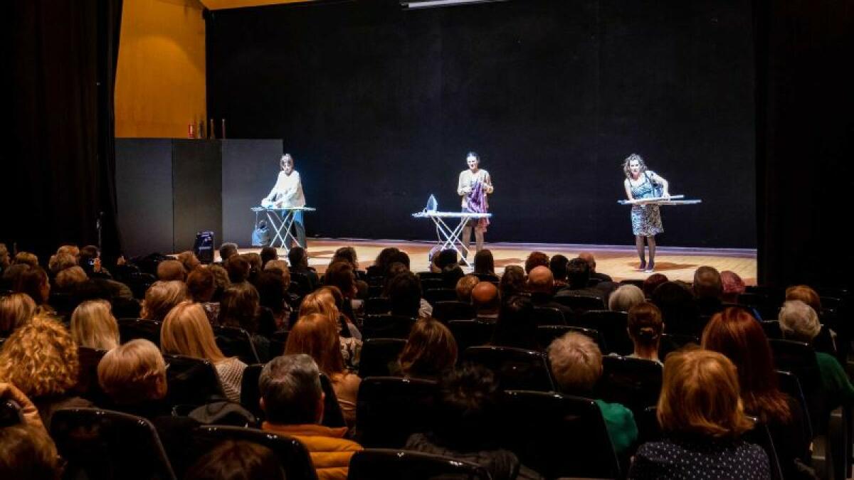 Con «Entre mujeres», Benidorm da comienzo a las actividades del 8 de Marzo