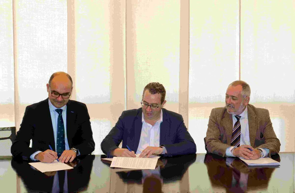   El Ayuntamiento de Benidorm y la Universidad de Alicante firman un convenio de colaboraci&oacute;n